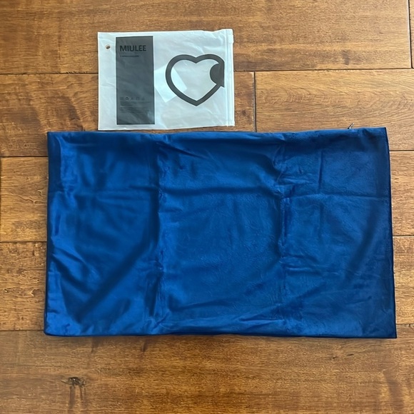 NWT Miulee Velvet Pillow Covers Dark Blue Pillowcase Soft Solid Cushion - Picture 5 of 12